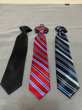CHAPS Clip-On Tie 14"L 2"W Boys Lot Of 3 Blue Black Red